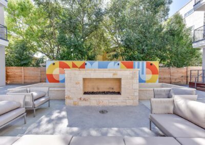 St Johns West Apartments - Outdoor Fireplace